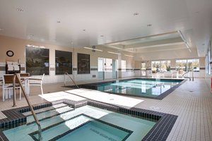 Pool & Beach