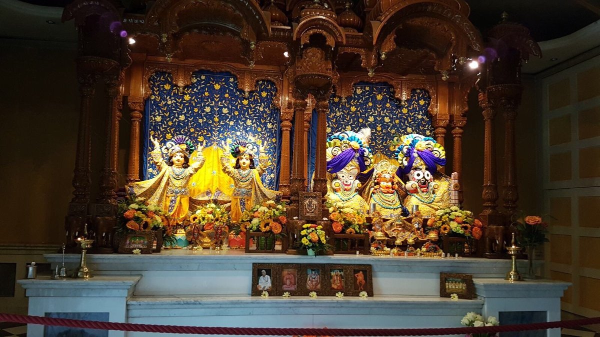 Hare Krishna Temple, um belíssimo templo em Durban - Casal Wanderlust