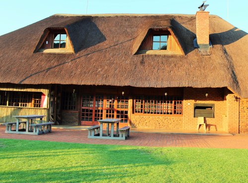 Red Sands Country Lodge image