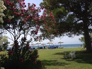 Πισίνα και παραλία