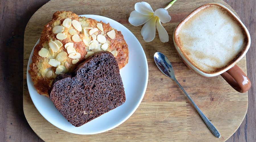 A peacefull coffeeshop where you can enjoy delicious breakfast