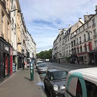 Départ de la Rue du Faubourg St Antoine en partant de la place de la Bastille
