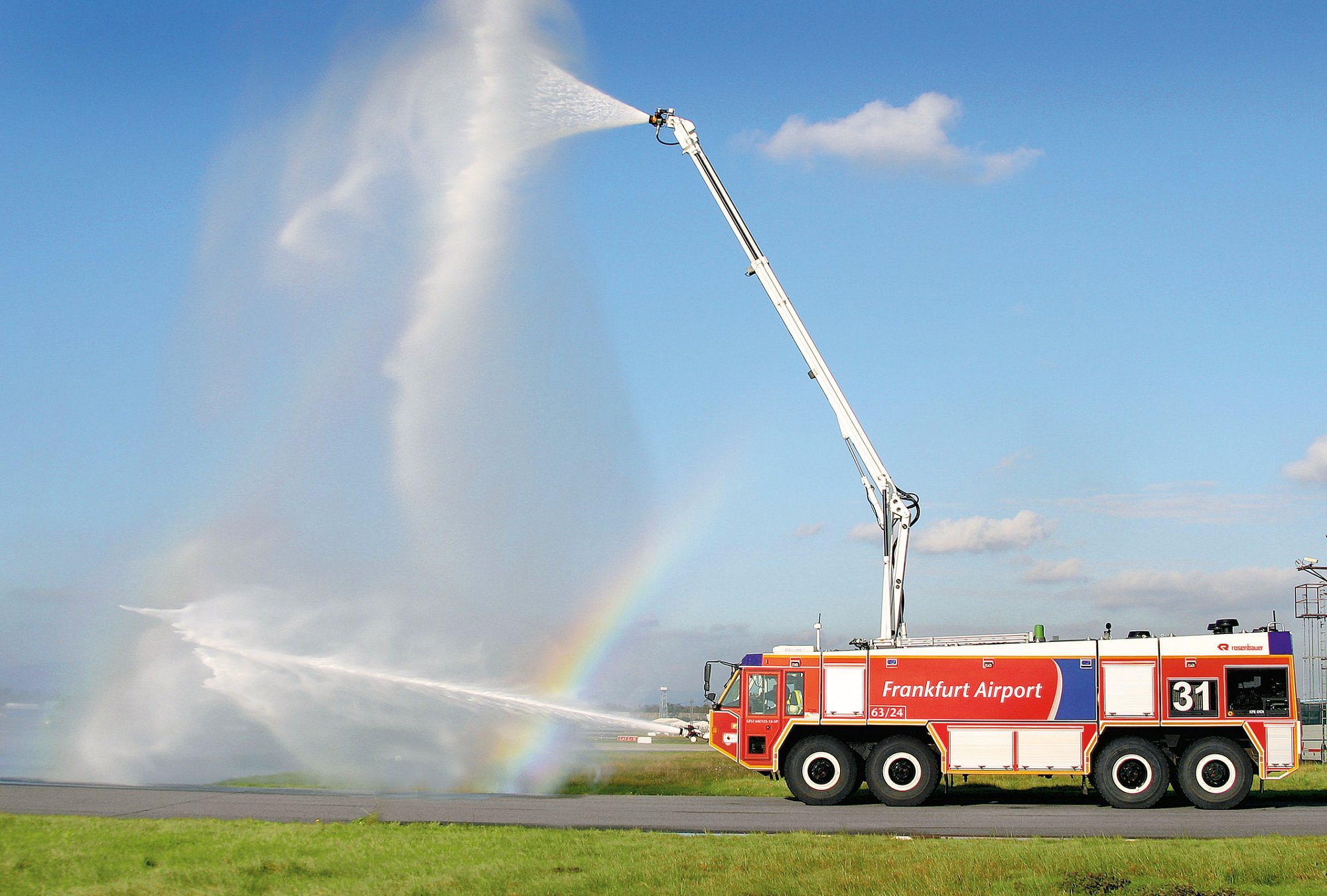 frankfurt airport feuerwehr tour