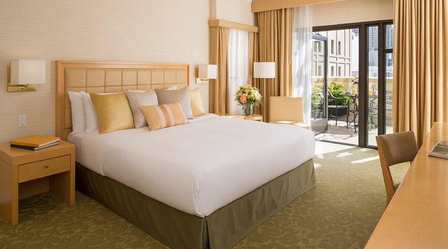 Orchard Garden Hotel King Suite