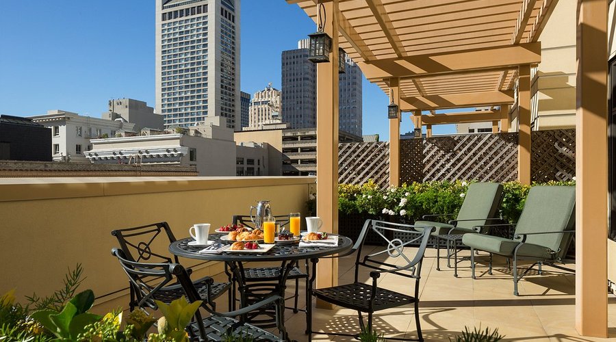 Orchard Garden Hotel Suite Balcony