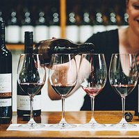 Taste wines from five different winemakers side by side !!