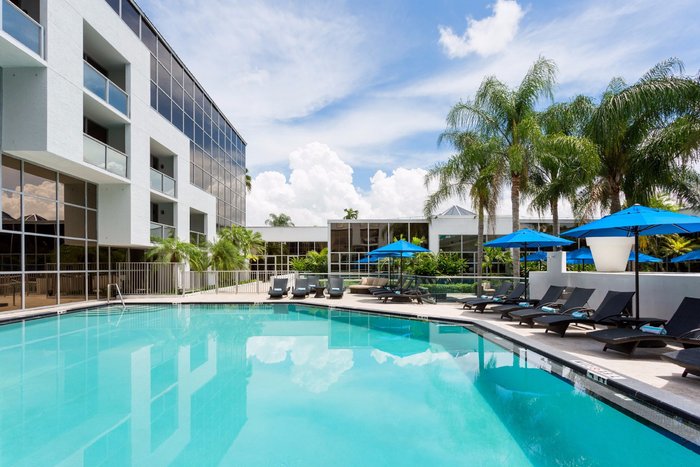 AC Hotel Fort Lauderdale Sawgrass Mills/Sunrise completes