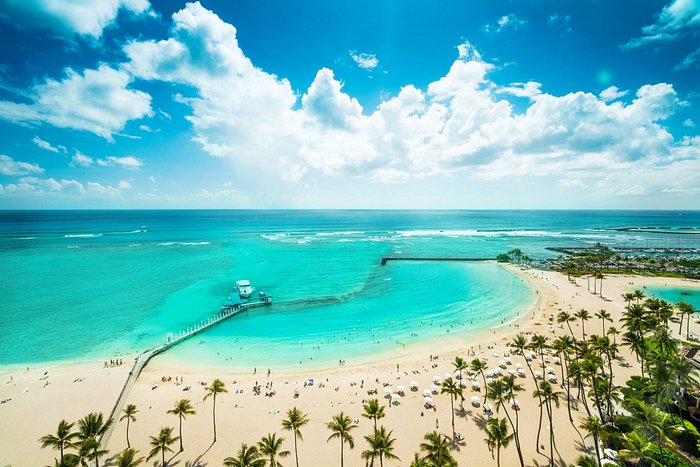 11 Reasons to Stay at the Hilton Hawaiian Village 