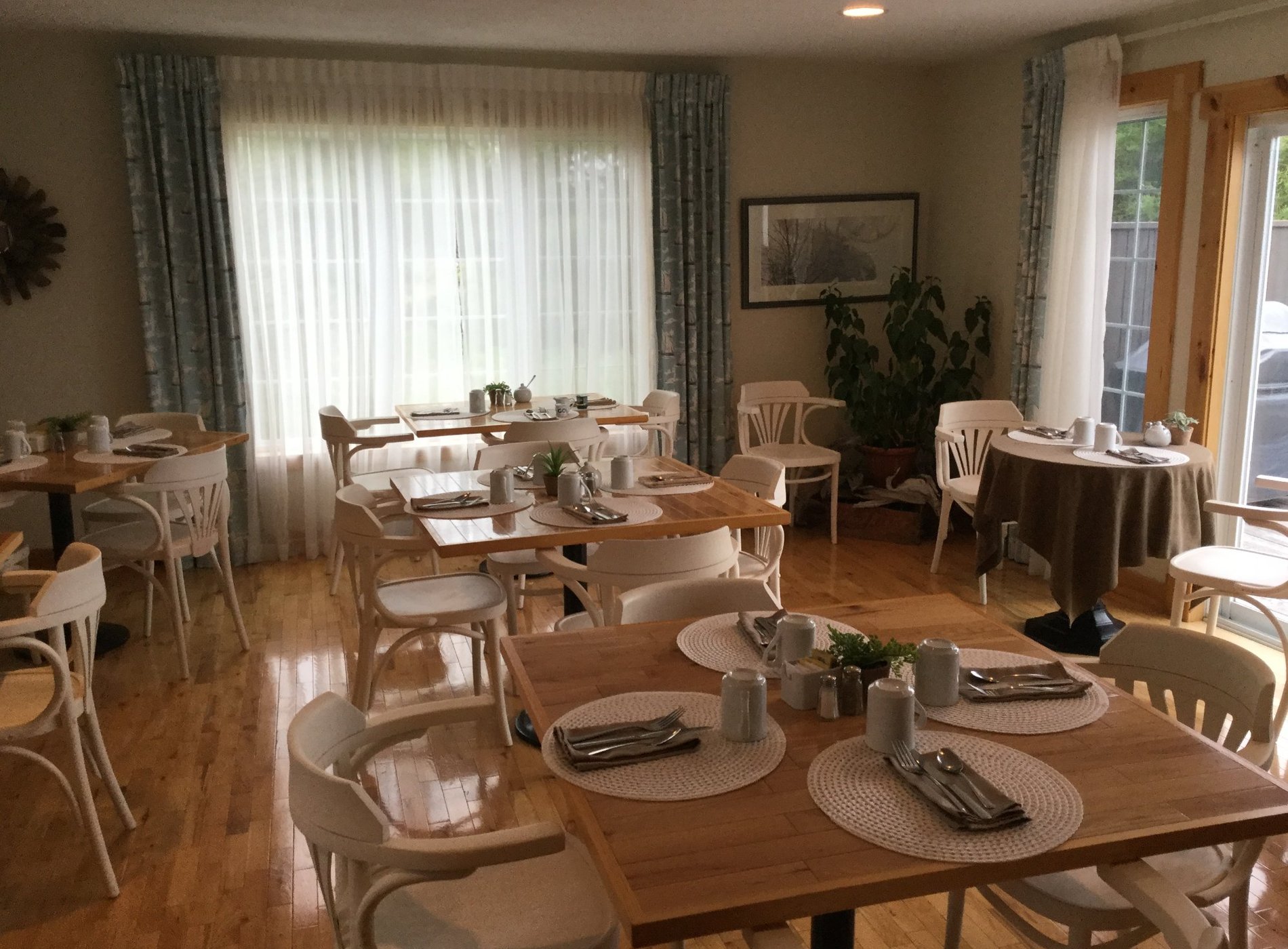 Bears Cove Inn by null