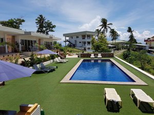 Pool & Beach