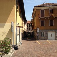 Looking down alley towards Via Cavour