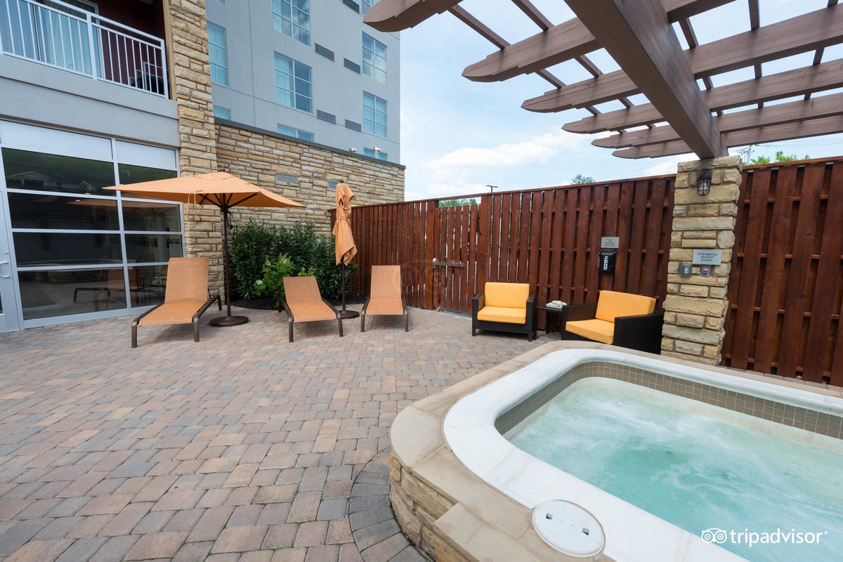 Courtyard By Marriott Gatlinburg Downtown Pool Pictures And Reviews