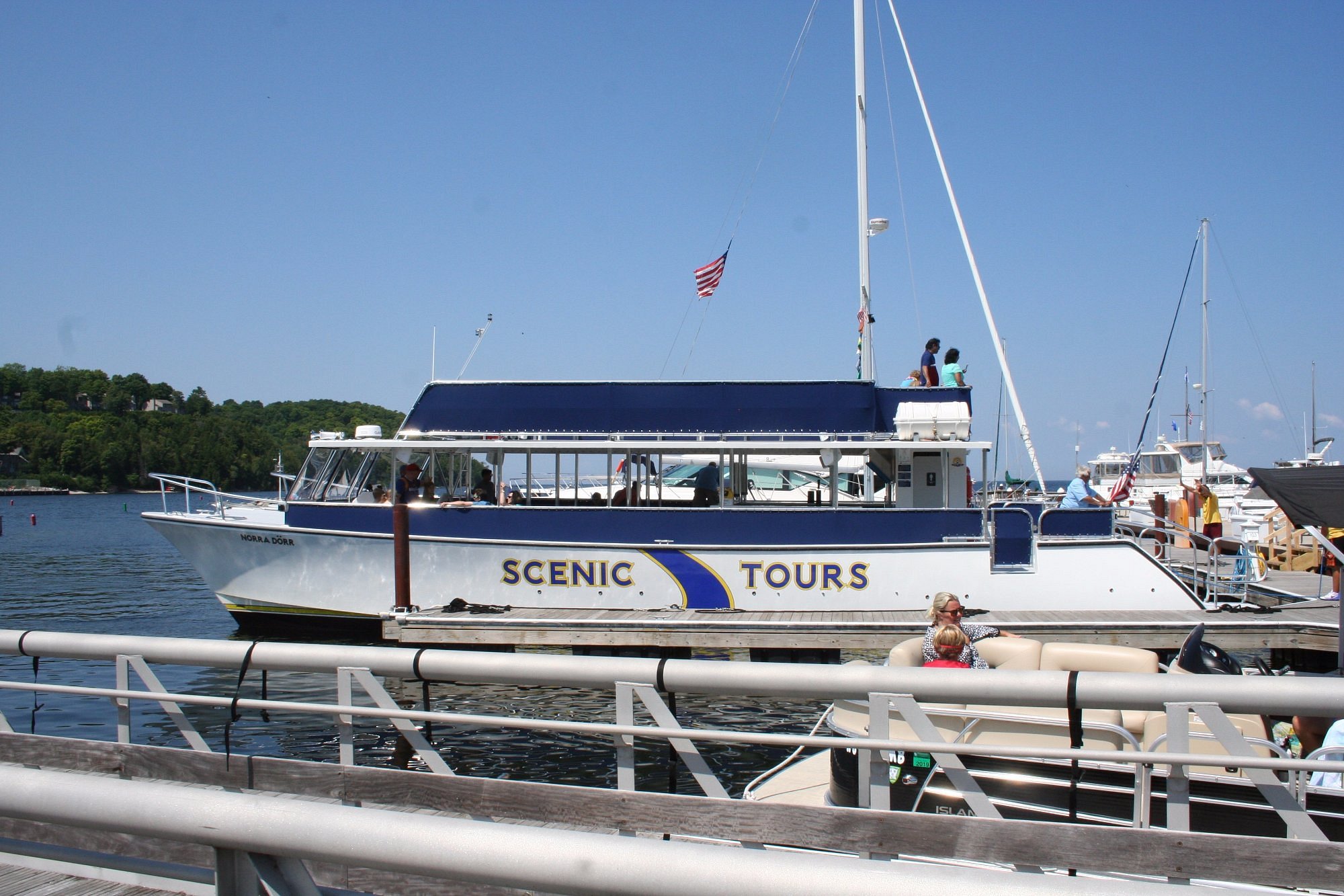 bay boat tours
