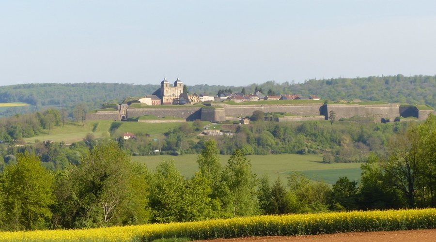 Vue sur la citadelle de Montmédy