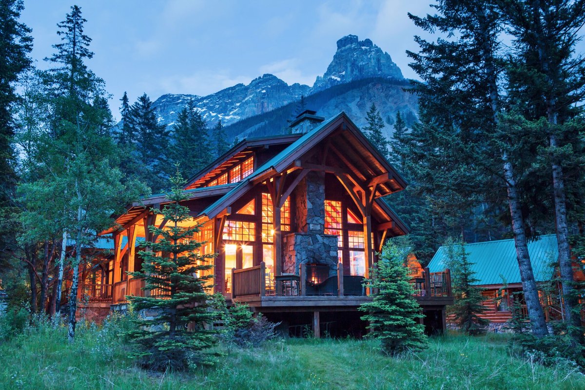 CATHEDRAL MOUNTAIN LODGE - Updated 2022 Prices & Reviews (Field ...