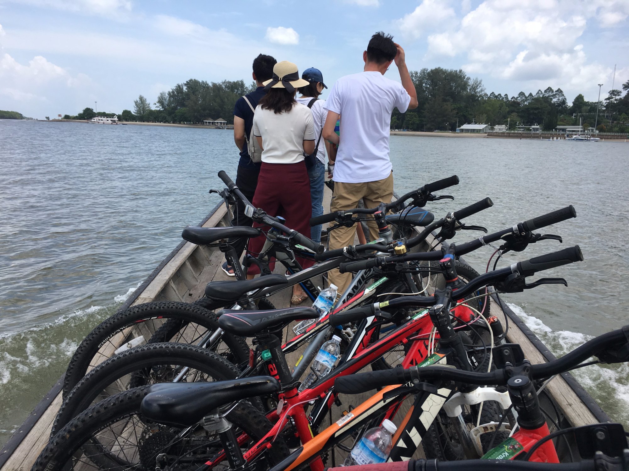 Railay cycle store