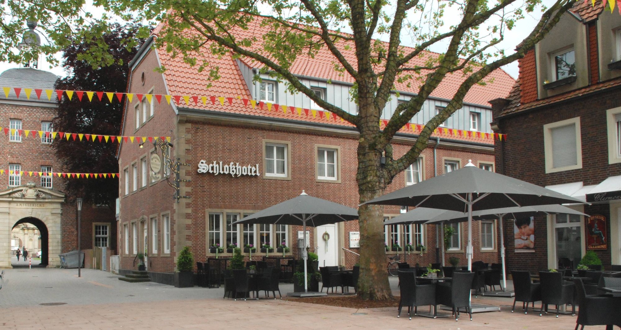 SCHLOSSHOTEL AHAUS - Prices & Inn Reviews (Germany)