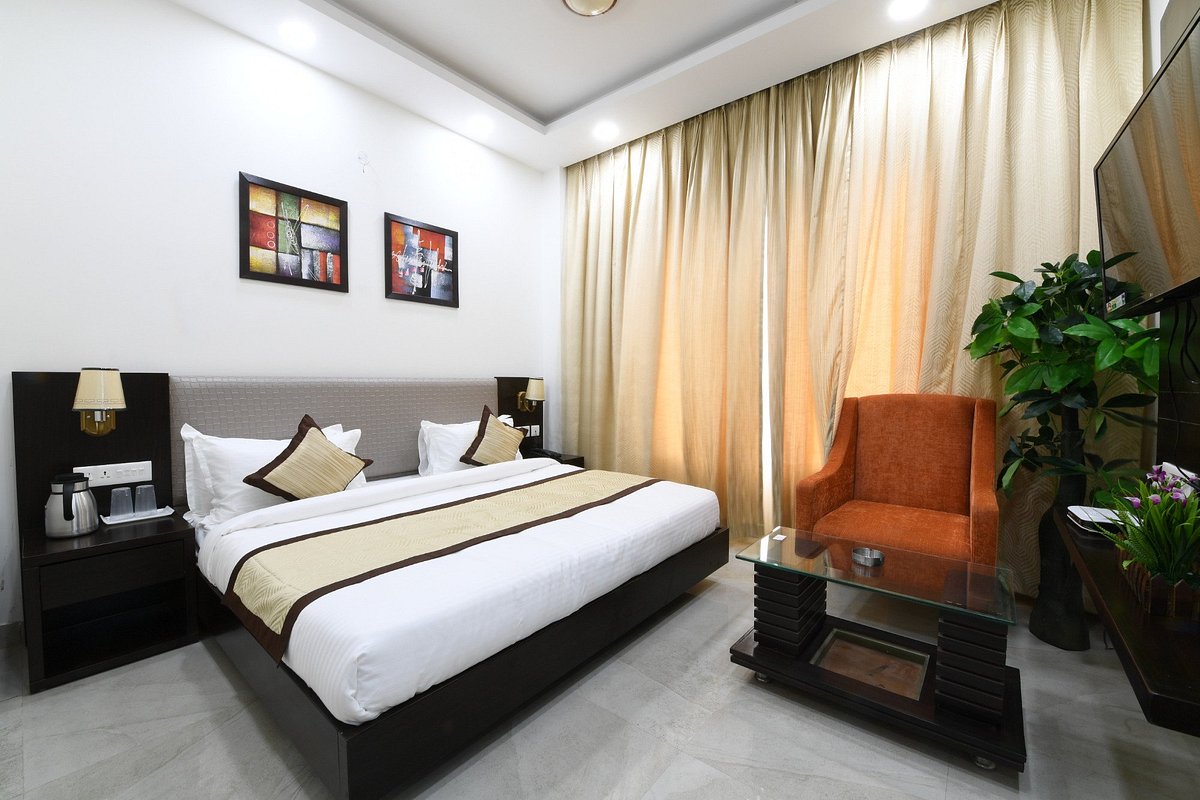 Madhav Muskan Residency, hotel in Mathura