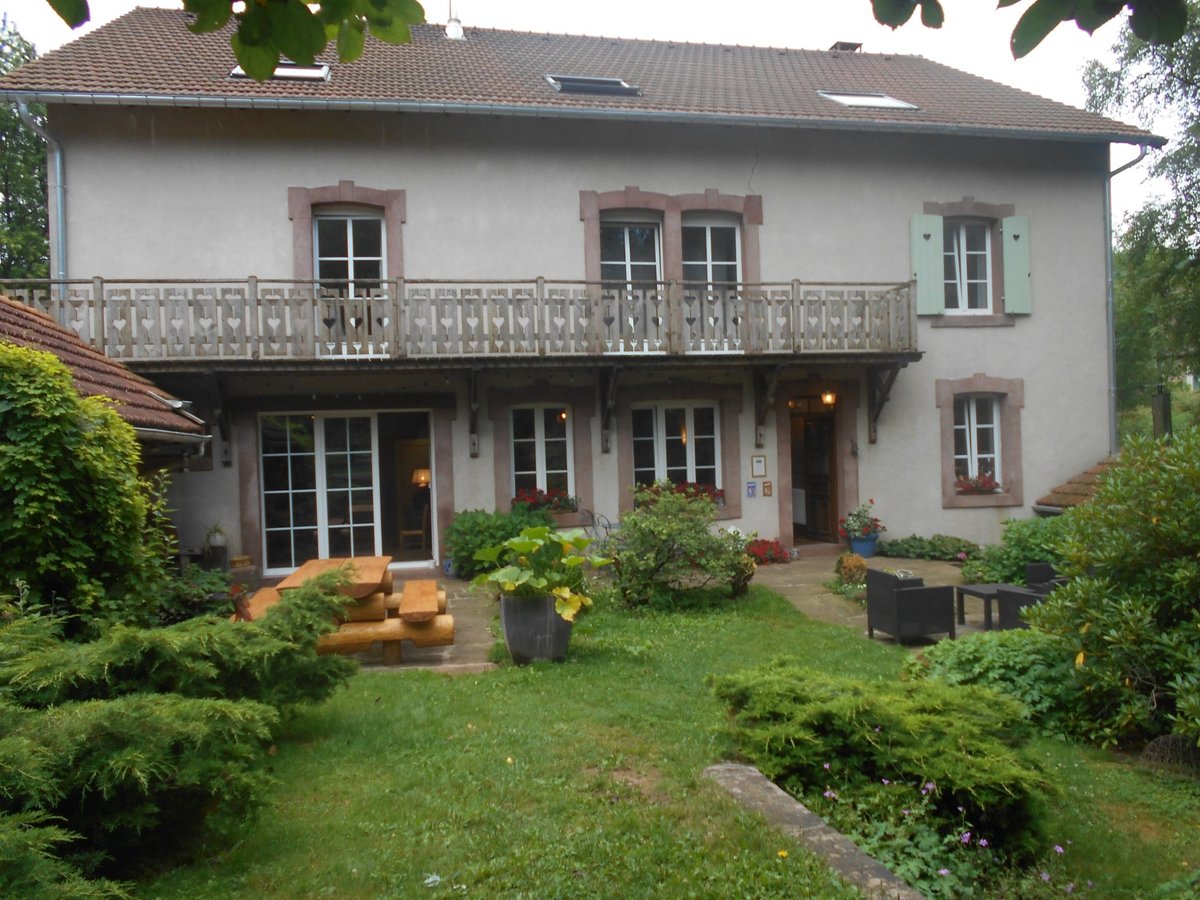 LE P'TIT BONHEUR - B&B Reviews (Bionville, France)