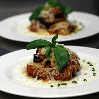 parmigiana di melanzane con caciocavallo