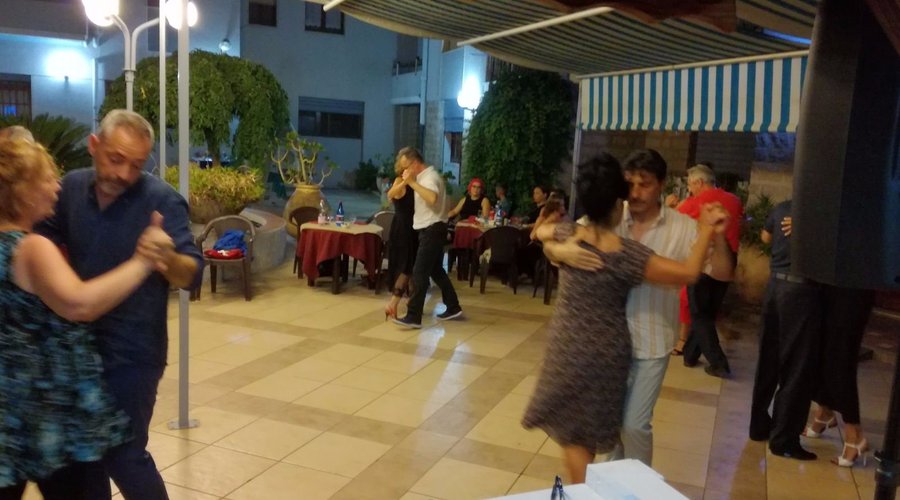 Serata di tango