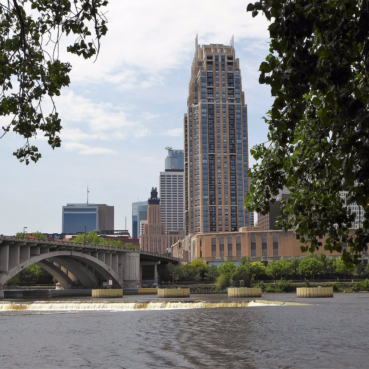 Nicollet Island Pavilion - Mill District Businesses - Minneapolis