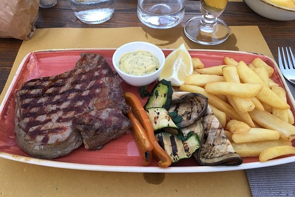 Patatine con salsa rosa e cotoletta panata - Foto di Old Wild West,  Sardegna - Tripadvisor