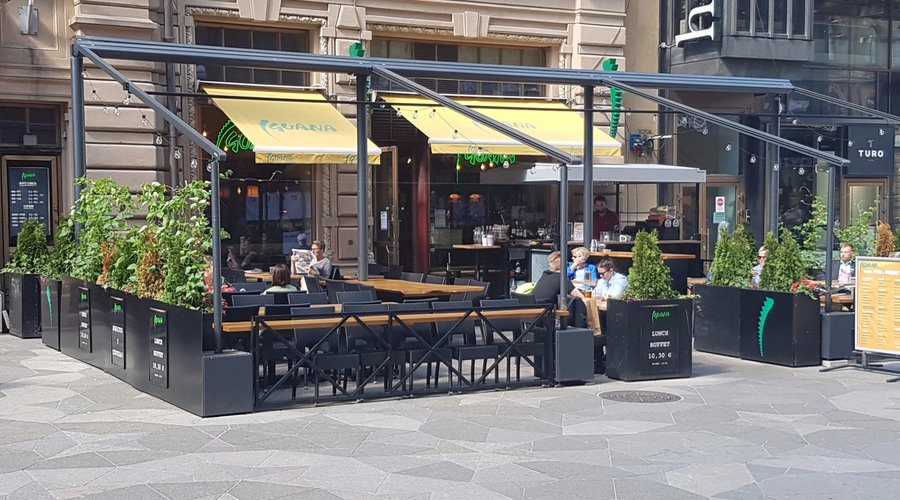 Iguana Keskuskatu terrace
