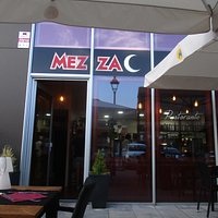 Mezza Pizza