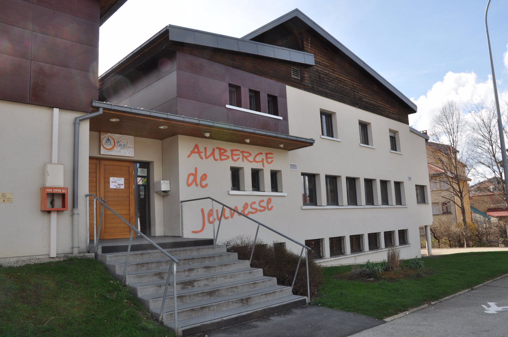 AUBERGE DE JEUNESSE HI PONTARLIER - Prices & Hostel Reviews (France)