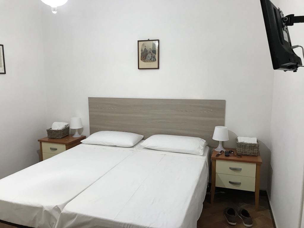 B & B CASA NUOVA - Cottage Reviews (Siena, Italy)