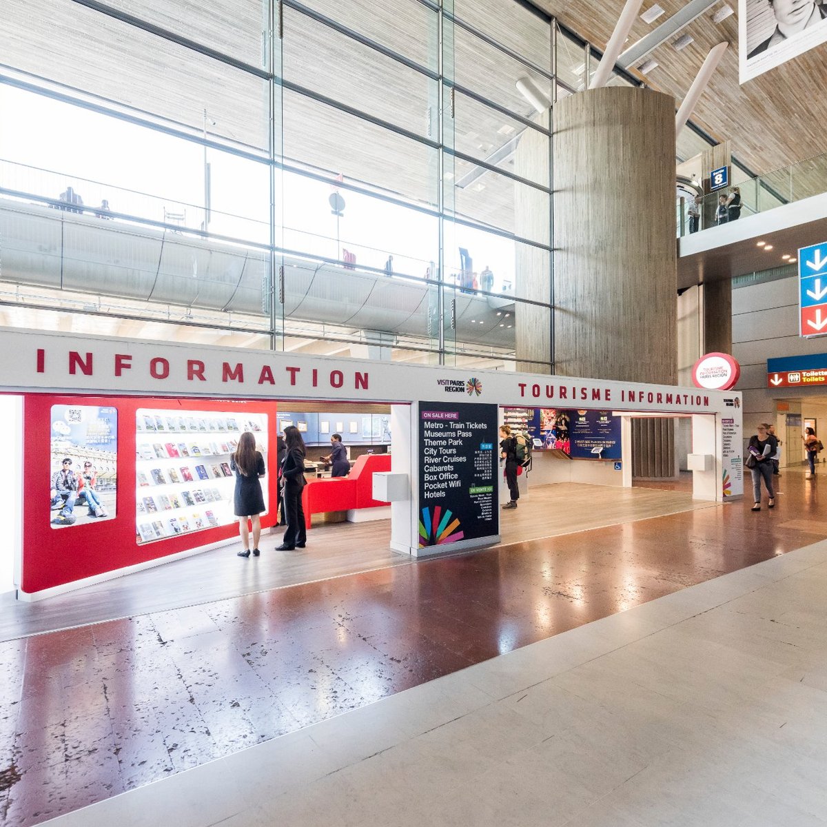 tourist-information-desk-cdg-terminal-2e-roissy-lohnt-es-sich