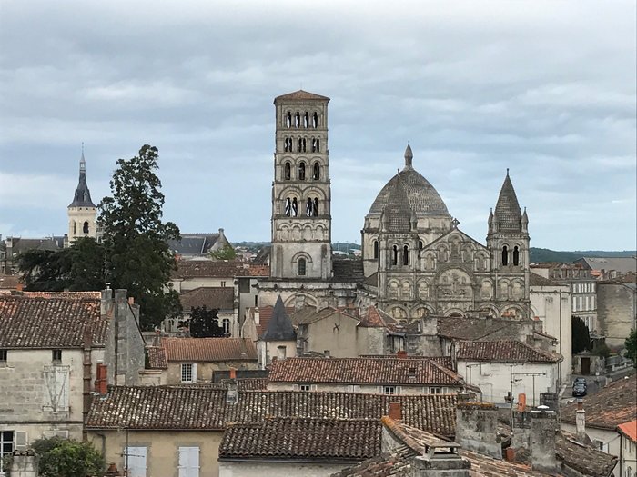 LA MAISON DES SOURCES (Angouleme, Prancis) - Ulasan B&B - Tripadvisor