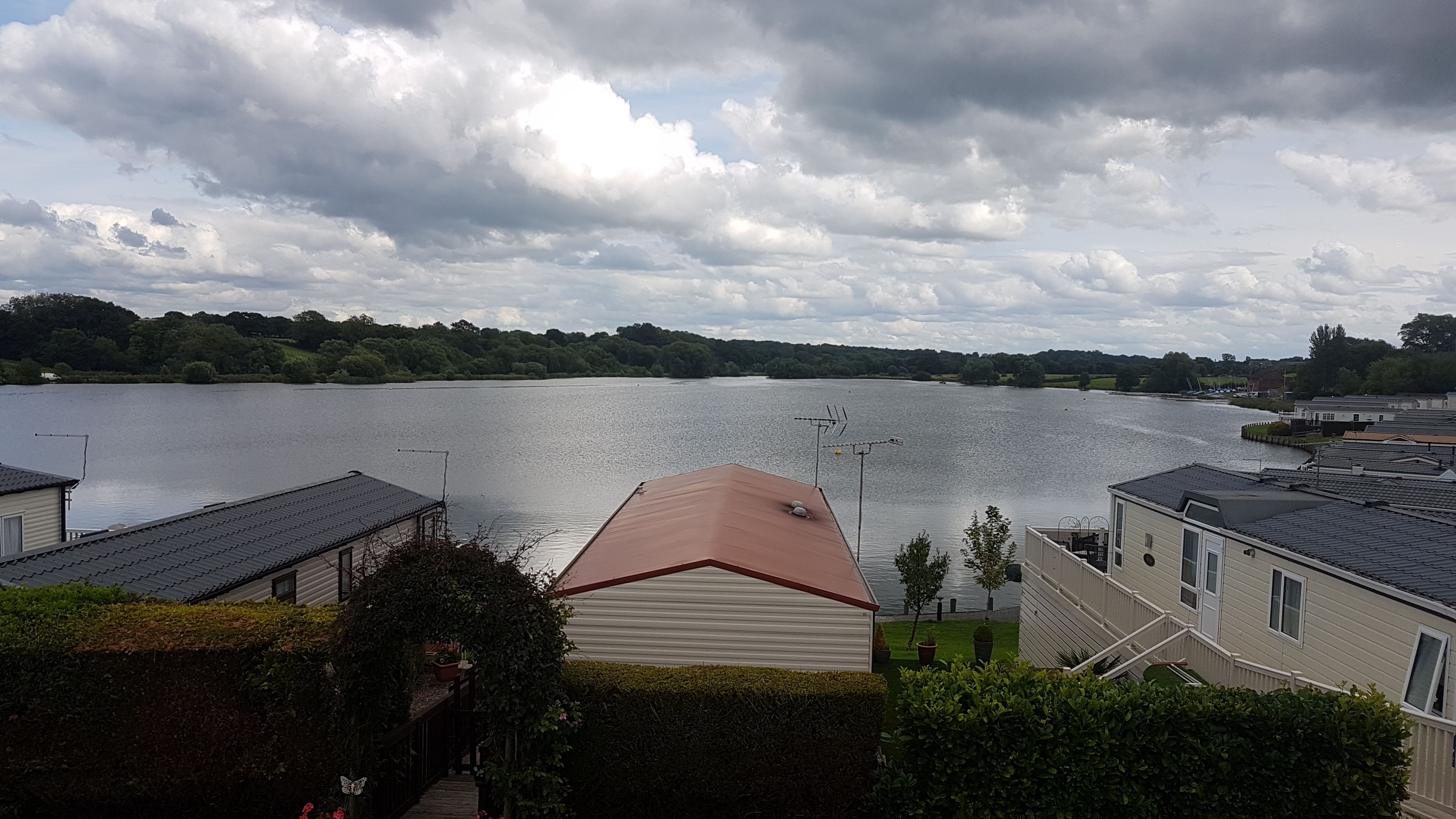 LAKESIDE CARAVAN PARK - Updated 2021 Prices, Campground Reviews, And ...