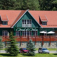 Restauracja z zewnątrz - z tarasem