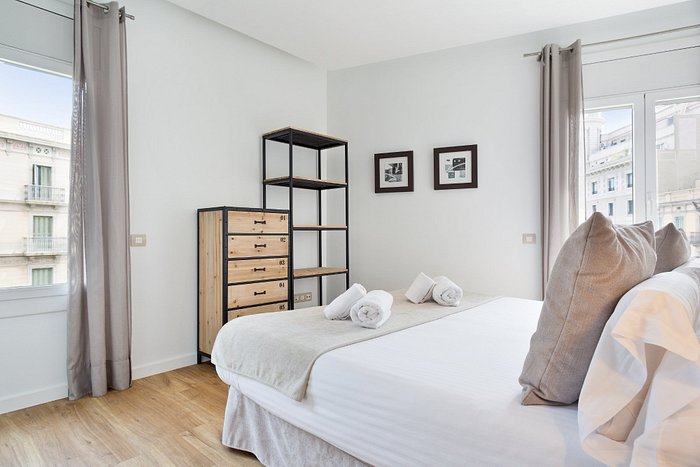 Amister Apartments - Prices & Condominium Reviews (Barcelona, Catalonia)