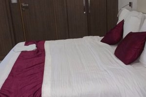 Room & Suite