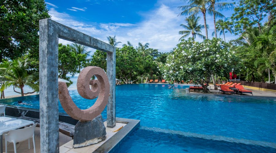 Large Infinity Beach Pool