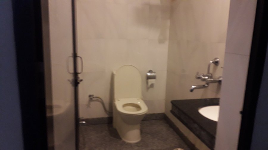 Nice clean n spacious room