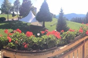 Room & Suite