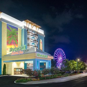 Margaritaville Island Inn in Pigeon Forge, image may contain: Hotel, City, Urban, Condo
