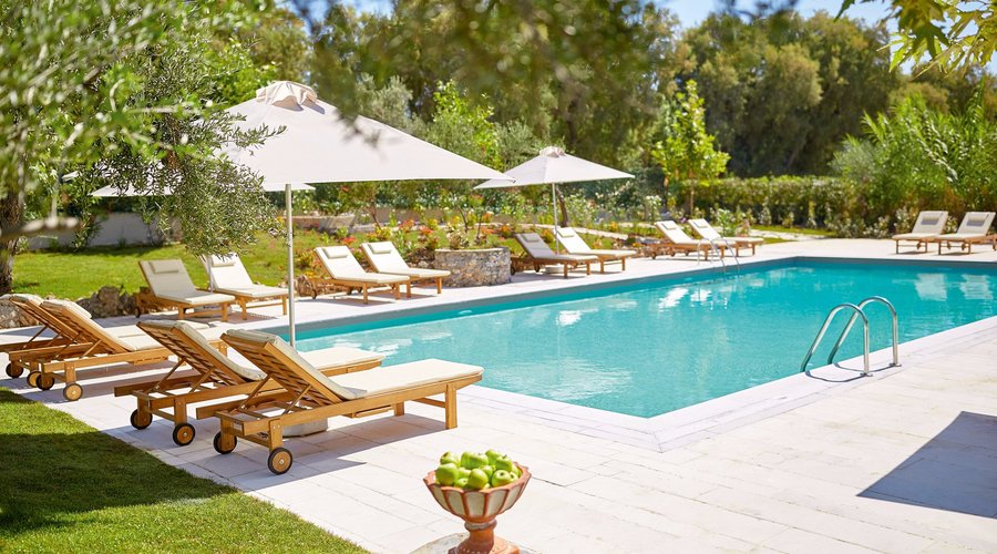 Villa Oliva Pool Area