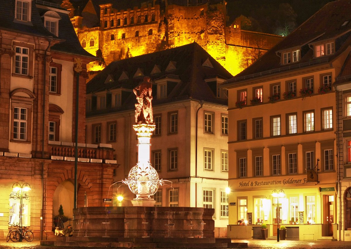 Hotel Goldener Falke, hotell i Heidelberg