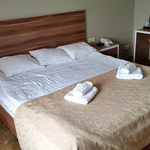 Кровать 200 х 180 см