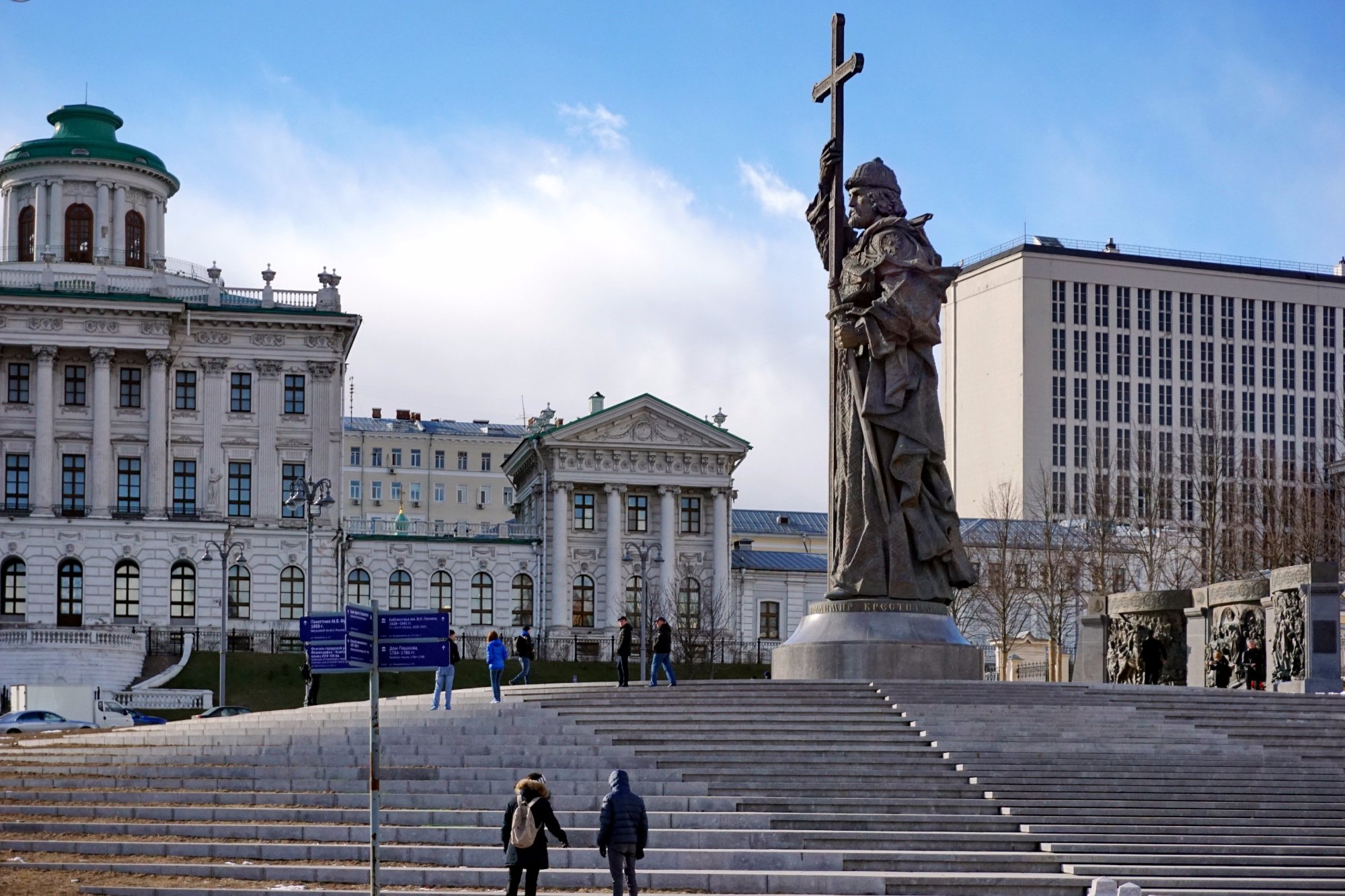 2023年 Monument to Prince Vladimir - 行く前に！見どころをチェック