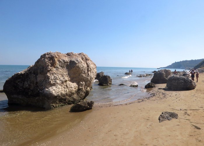 la fine della spiaggia verso quella delle Calenelle