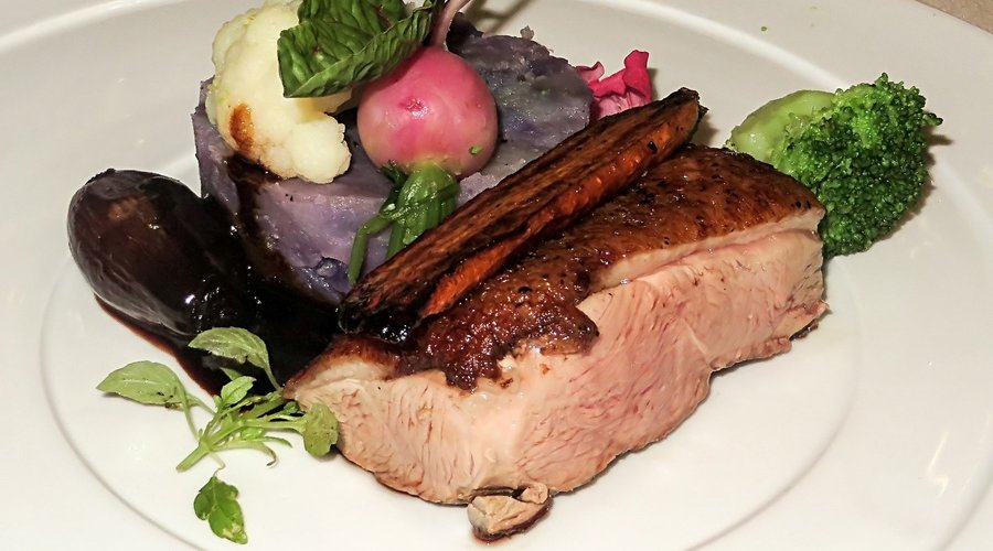 Ente mit Bratkartoffeln - Duck with fried potatoes