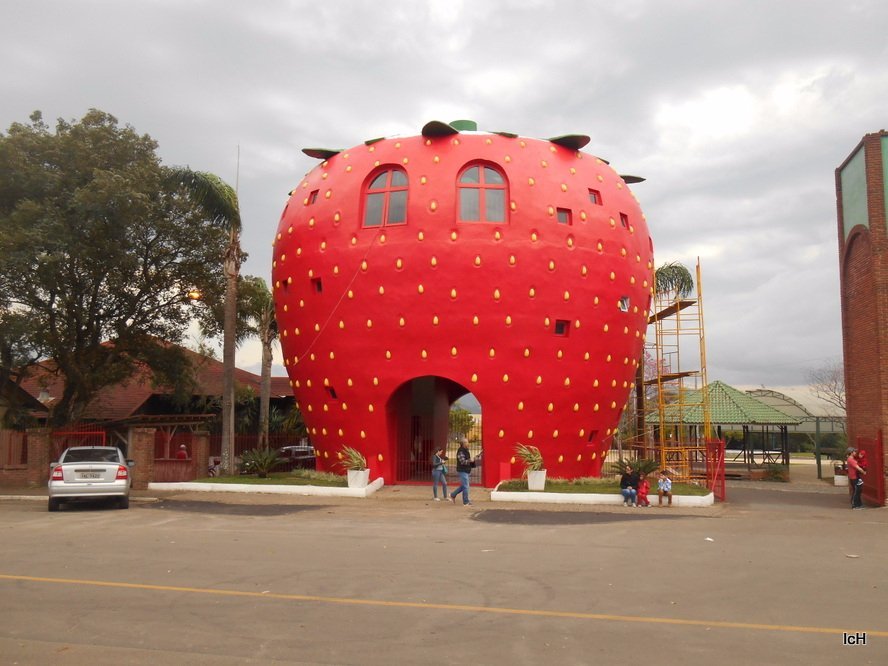 JOGO DA MORANGUINHO FEIRA CULINÁRIA E JOGO DA MORANGUINHO ILHA DO