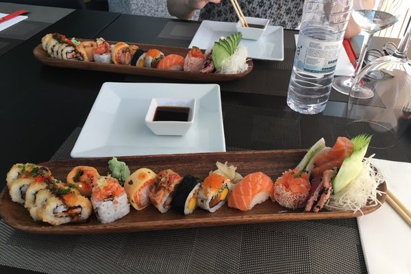 Subarashi Sushi Saloon em Vila Nova de Gaia Cardápio