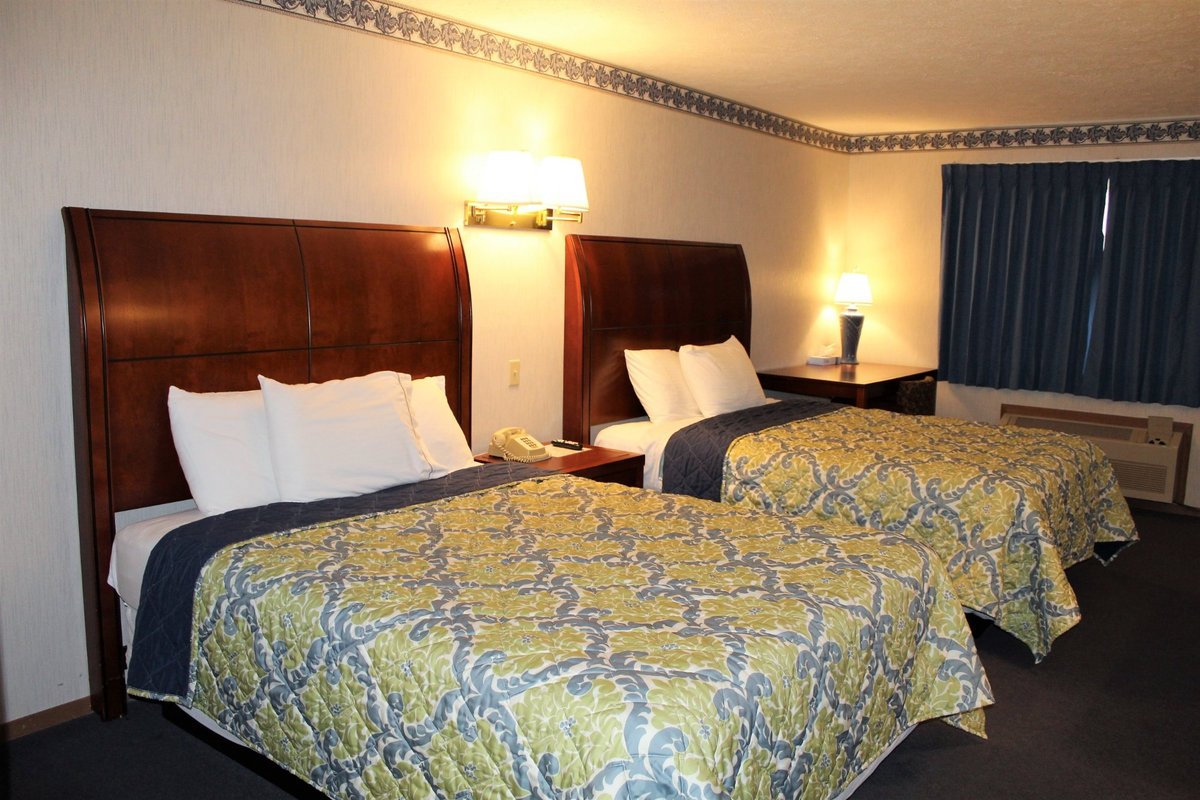 Americas Best Value Inn Decatur, IN Rooms: Pictures & Reviews - Tripadvisor